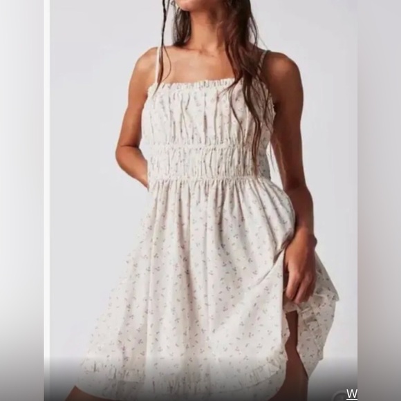 Free People white purple gabby ruffle smocked Mini Dress size medium new - Picture 5 of 5